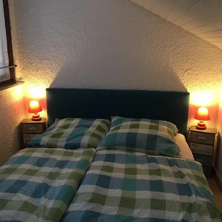 Apartment 40 In Tossens Stick