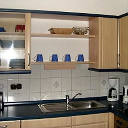 Apartment 40 In Tossens Stick